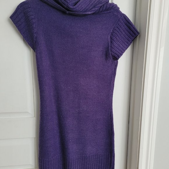 Short Sleeve Cowl Neck Sweater - Picture 2 of 3